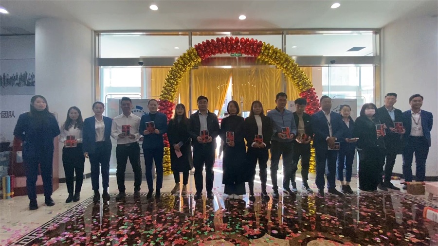 昌禾裝飾丨10月總結(jié)表彰暨11月活動(dòng)啟動(dòng)大會(huì)圓滿結(jié)束！一起領(lǐng)盲盒啦~